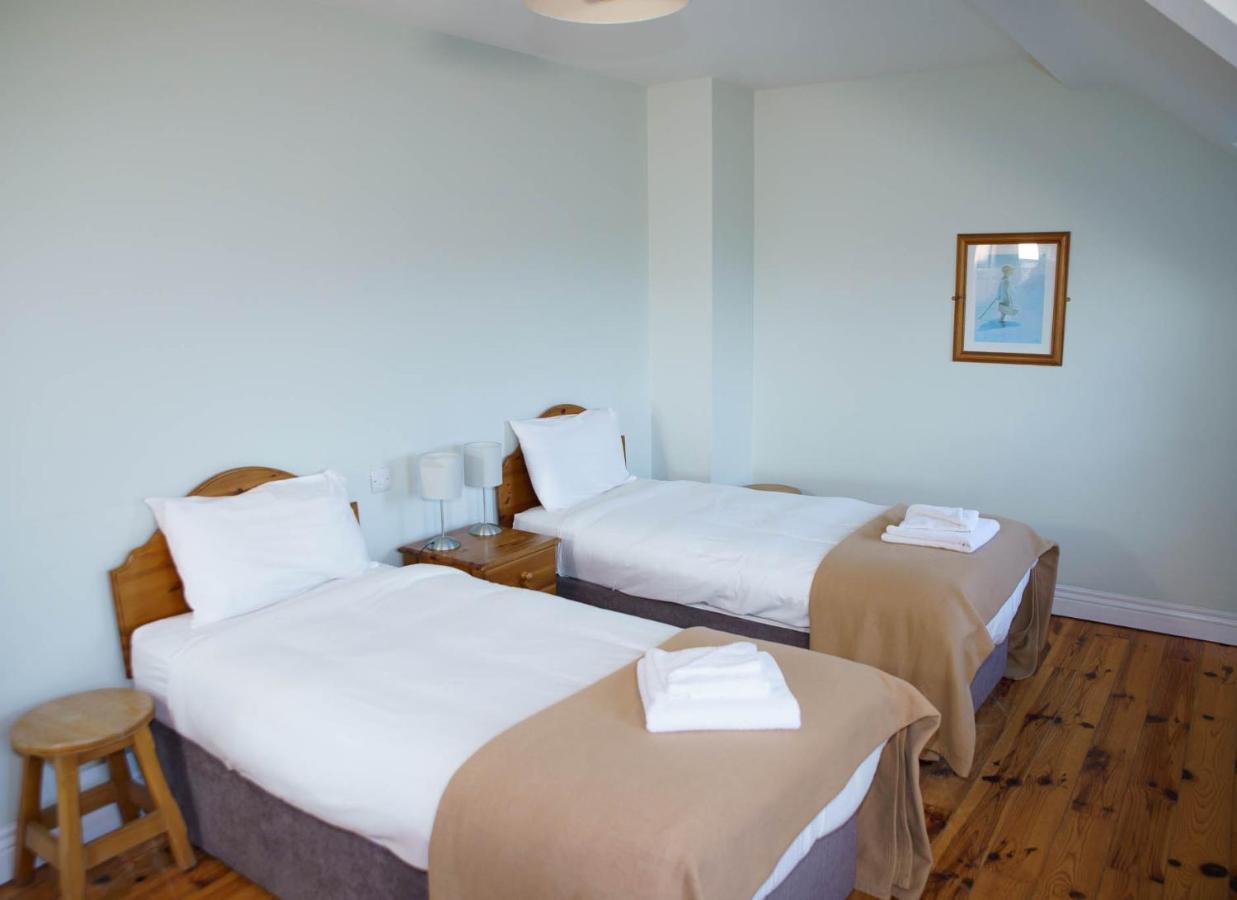 Dingle Courtyard Holiday Homes 3 Bed By Trident Holiday Homes Экстерьер фото
